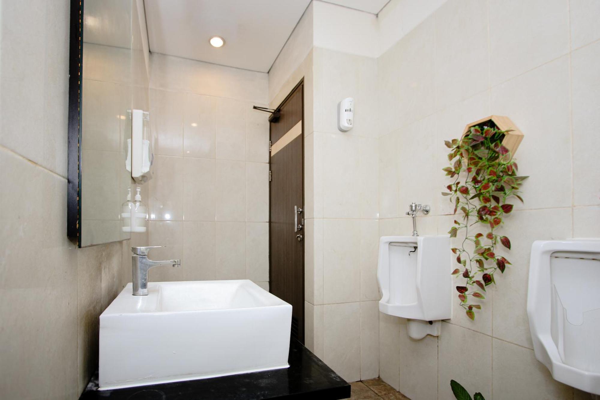 בנדונג Zodiak Asia Afrika By Kagum Hotels מראה חיצוני תמונה