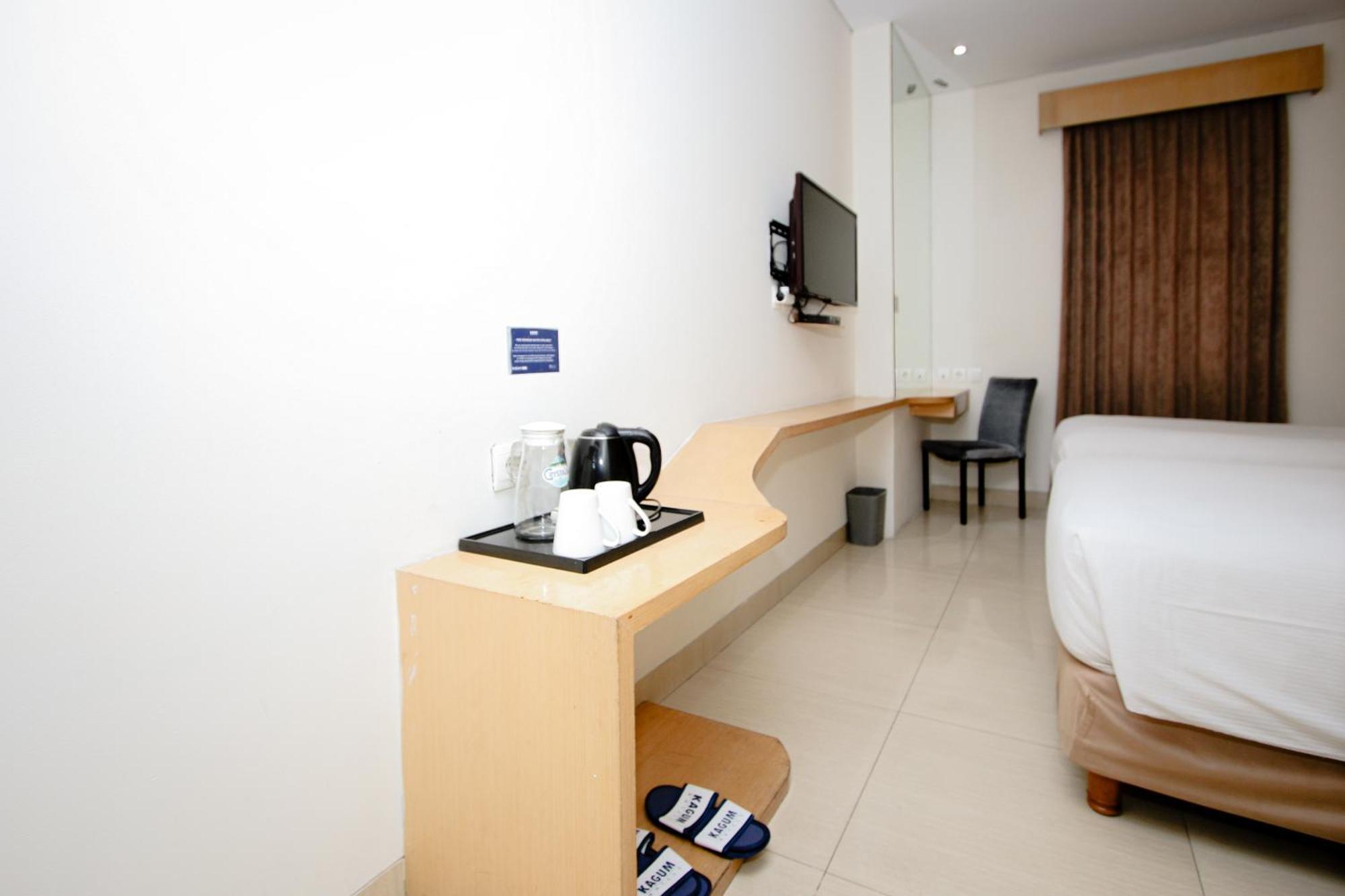 בנדונג Zodiak Asia Afrika By Kagum Hotels מראה חיצוני תמונה