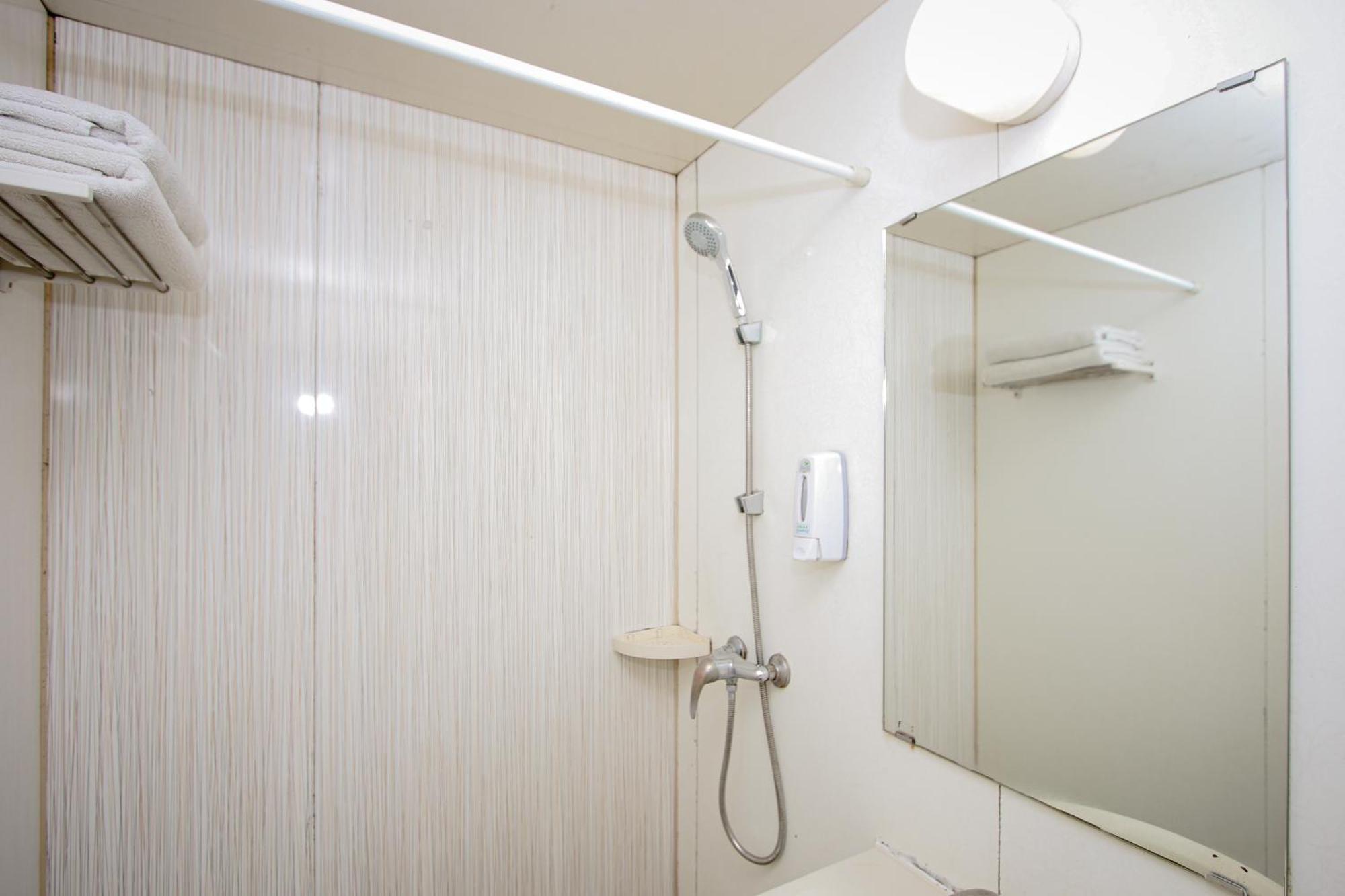 בנדונג Zodiak Asia Afrika By Kagum Hotels מראה חיצוני תמונה